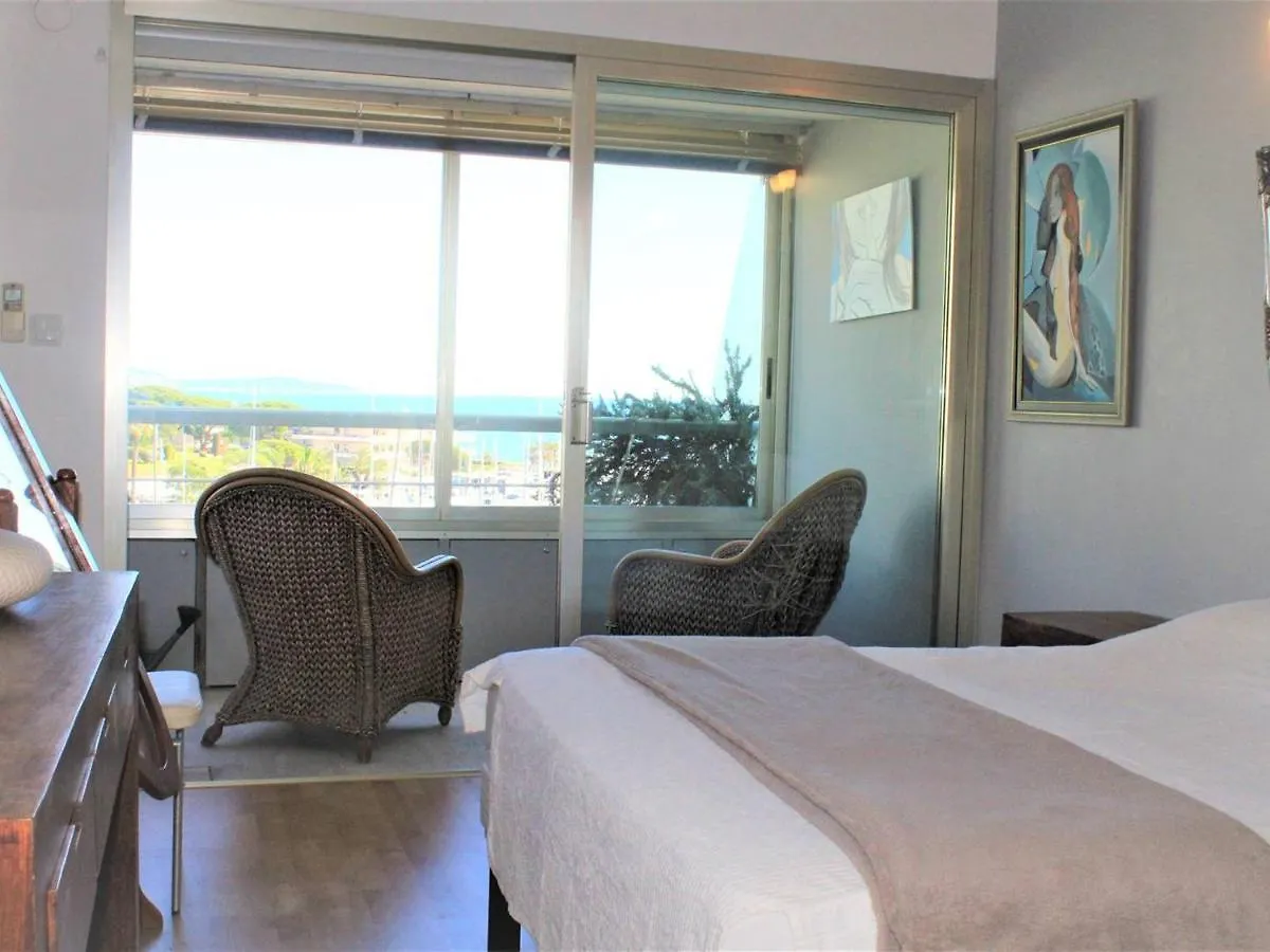 Appartement 3P Avec Terrasse Et Parking, Villeneuve-Loubet Plage - Fr-1-252A-63 0*,  France